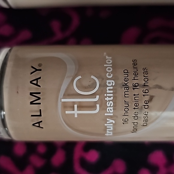 Lots of 2 ALMAY Truly Lasting Color (TLC) Foundation - Picture 2 of 4